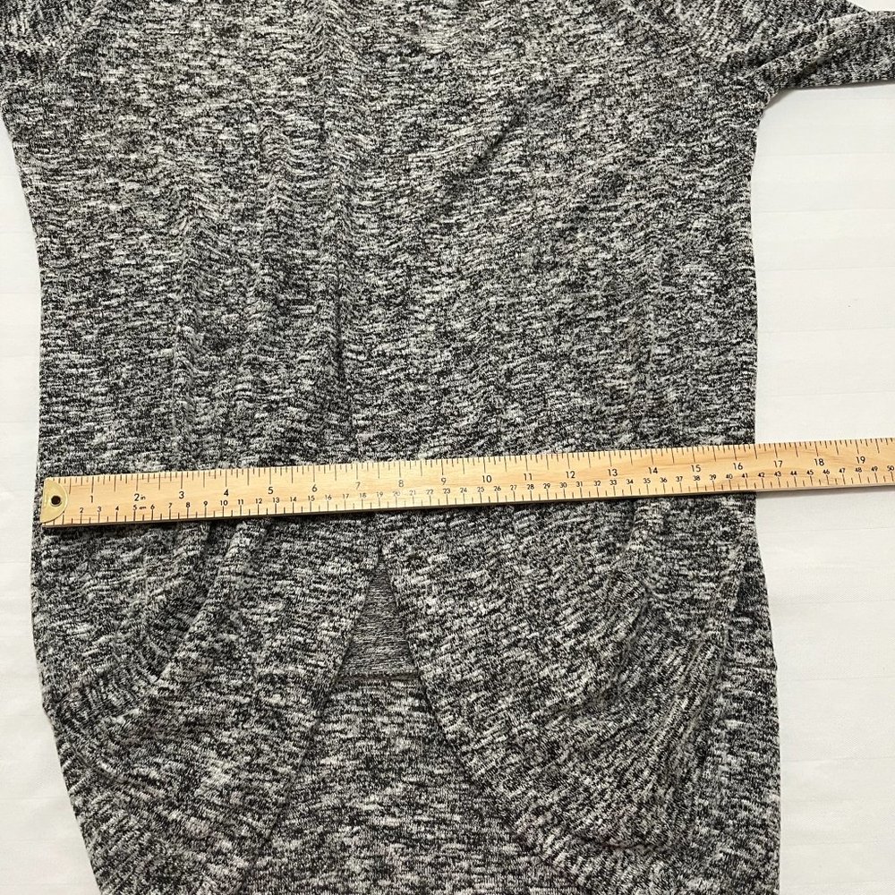 Blue Notes Sweater - Picture 6 of 9